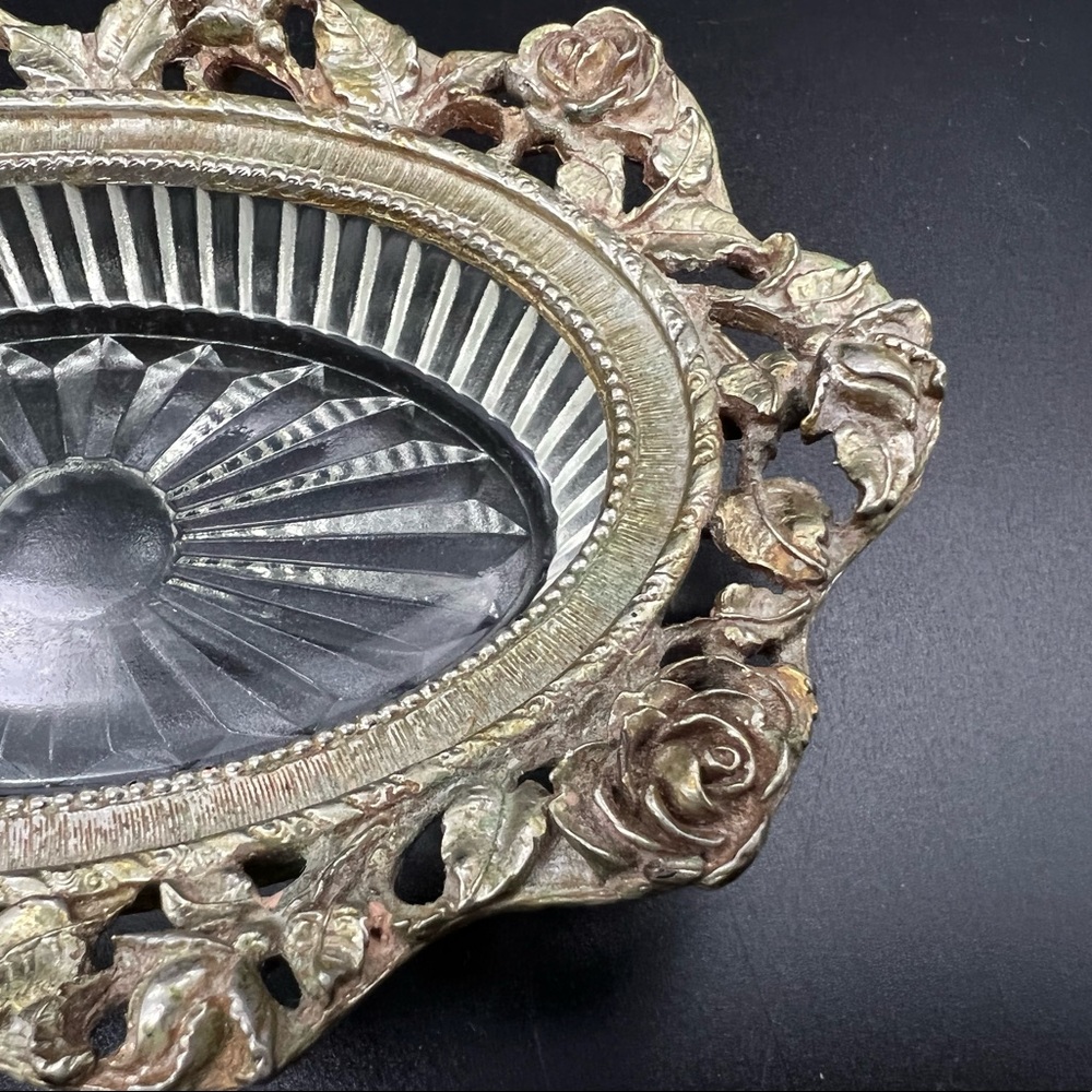 Matson Brass Roses Ormolu - Picture 2 of 6